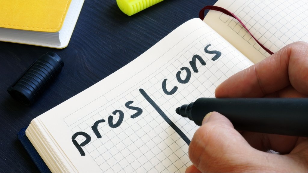 Pros and cons of mergers 