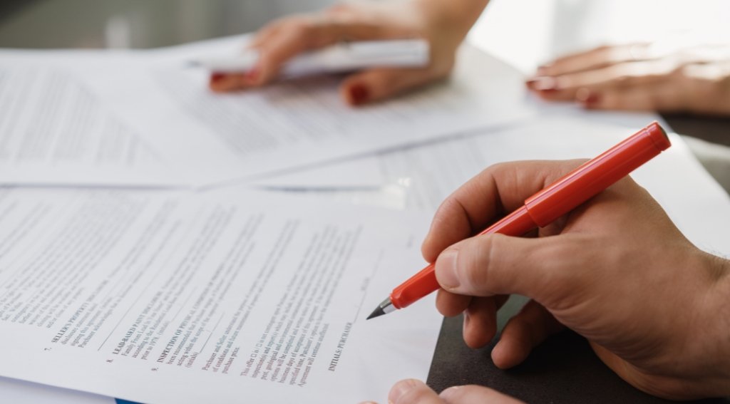 Top tips on finding the right business broker